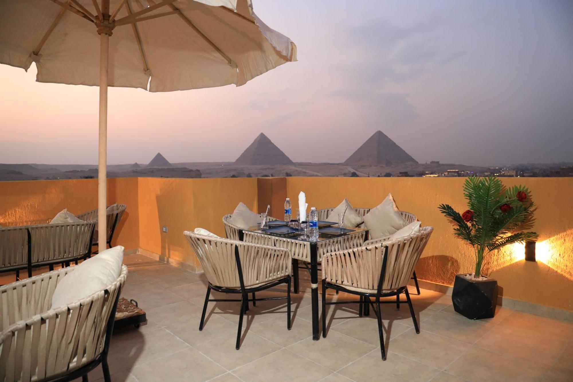 Pyramids Heart Hotel Kafrat al Jabal Exterior photo