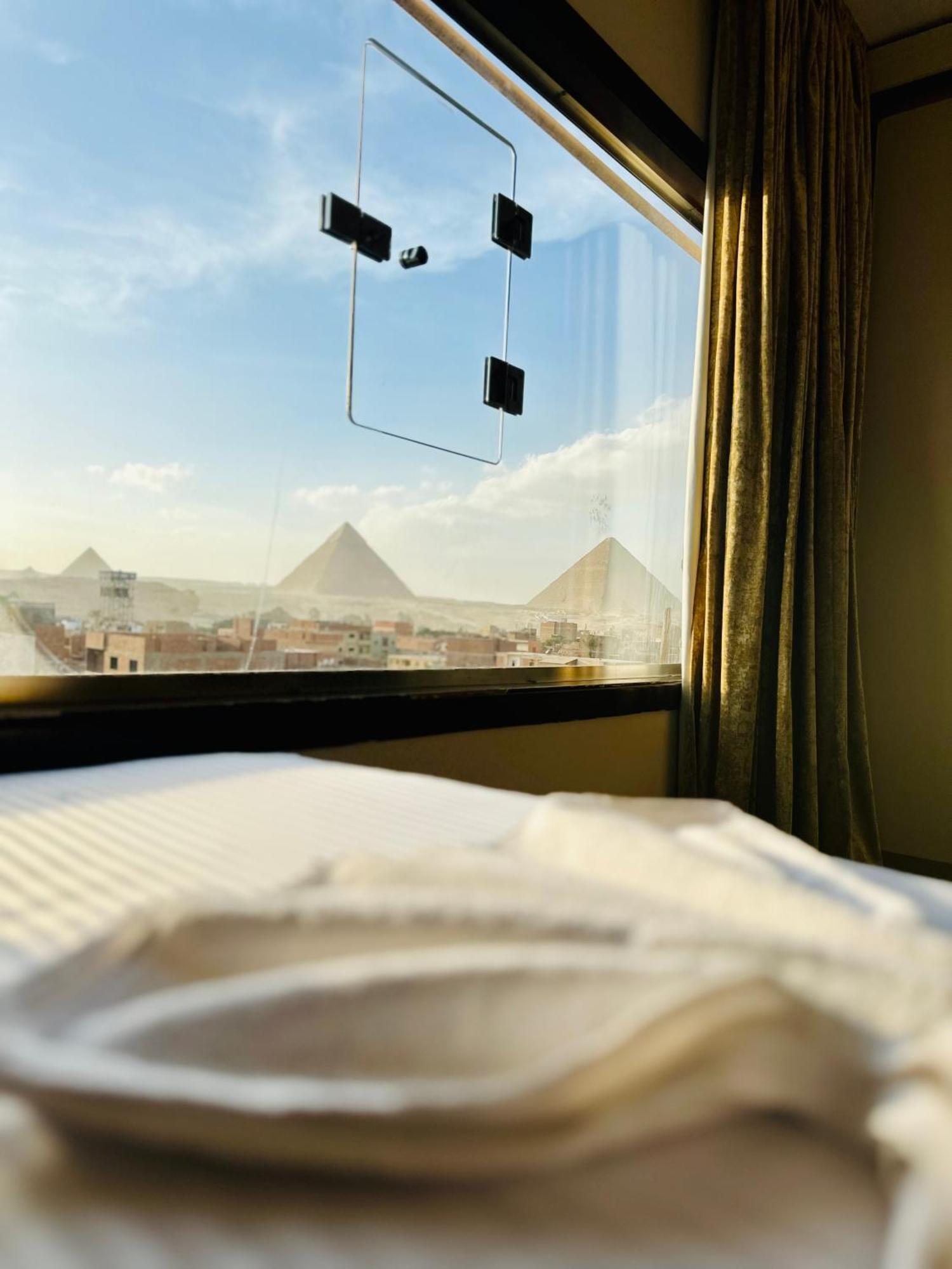 Pyramids Heart Hotel Kafrat al Jabal Exterior photo